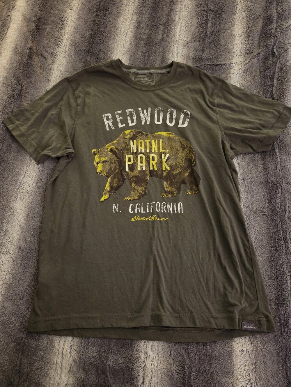Mens Eddie Bauer T-shirt Size M